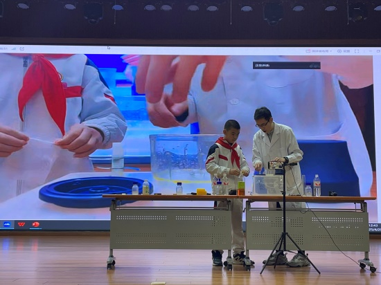 银娱优越会入口7176111科普活动走进中小学